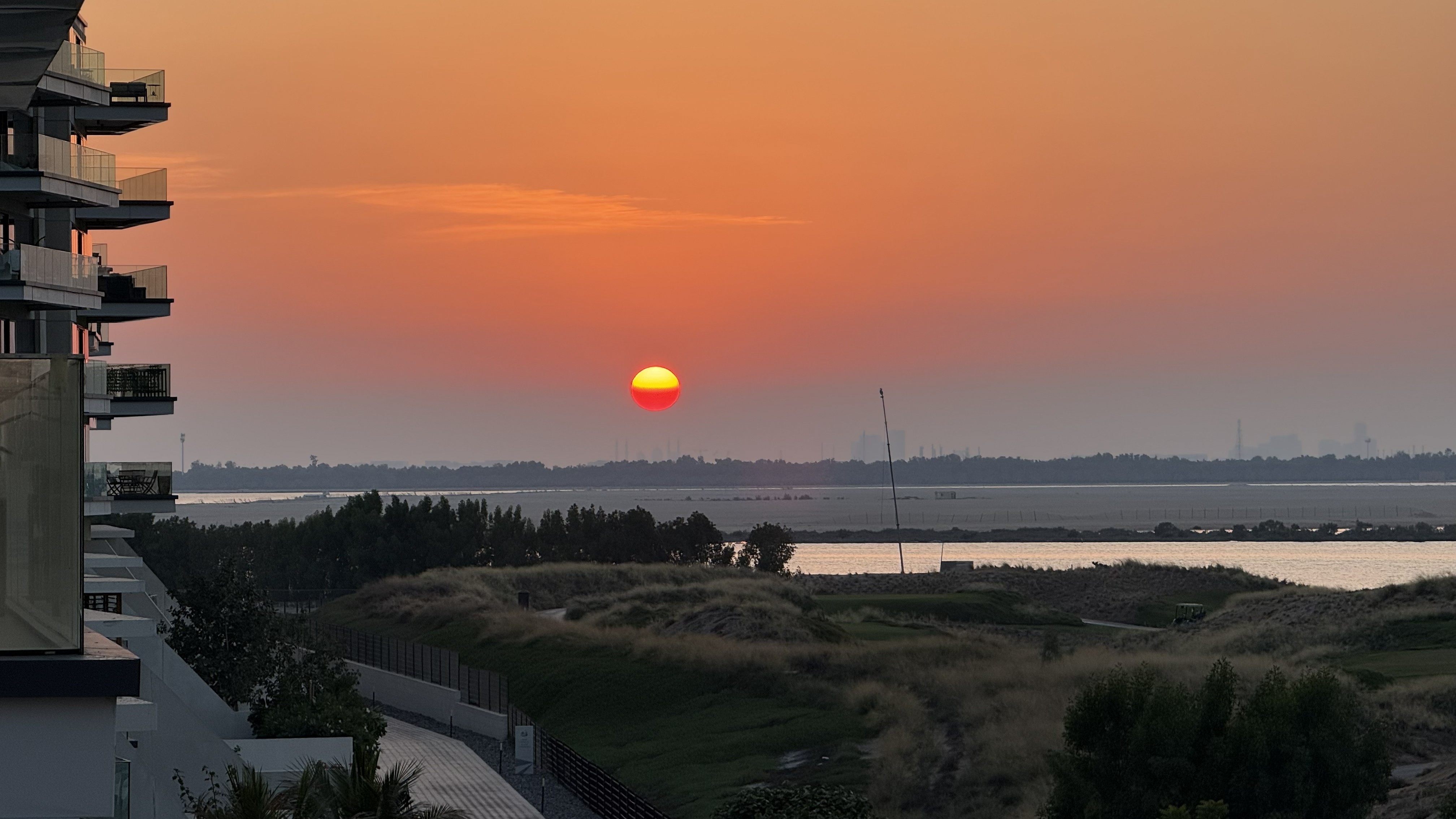 Abu Dhabi F1 (2024) cover image